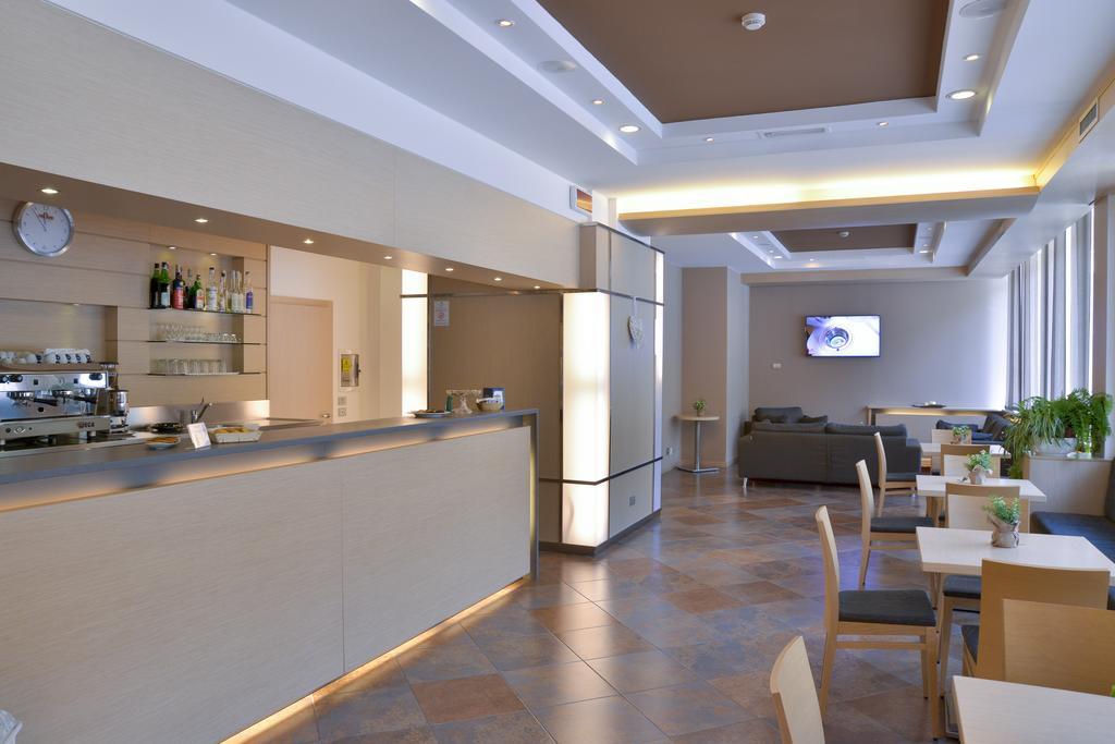 Vital Hotel Flora Comano Terme Bagian luar foto