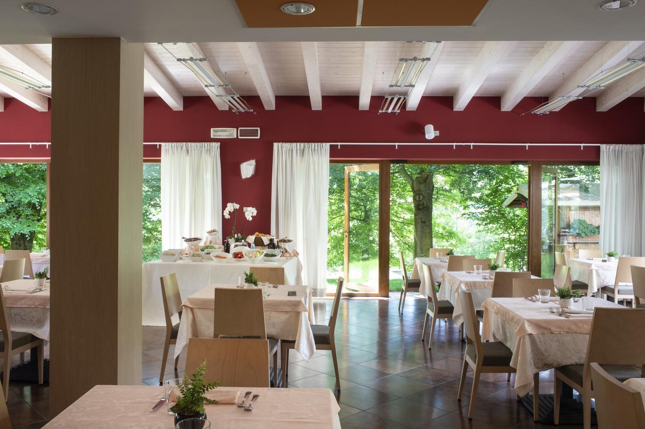 Vital Hotel Flora Comano Terme Bagian luar foto