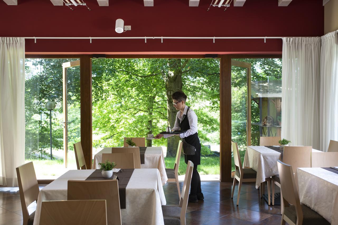 Vital Hotel Flora Comano Terme Bagian luar foto